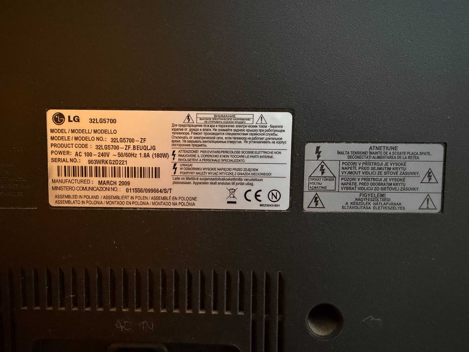 Telewizor LG 32" (32LG5700)