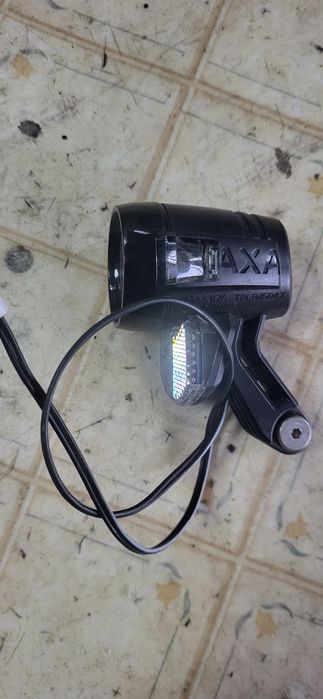 Lampa AXA Blueline 30