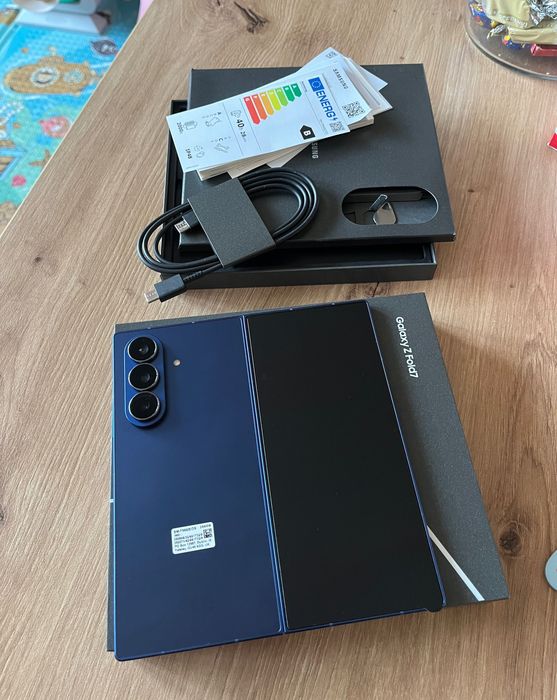 Nowy smartfon SAMSUNG Z FOLD7