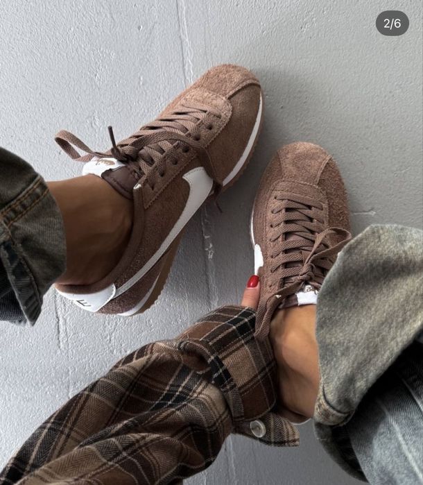 Кросівки NIKE. Демісезонні
