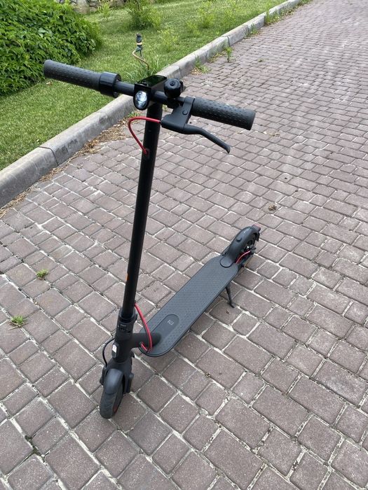 Электросамокат Mi Electric Scooter Pro 2