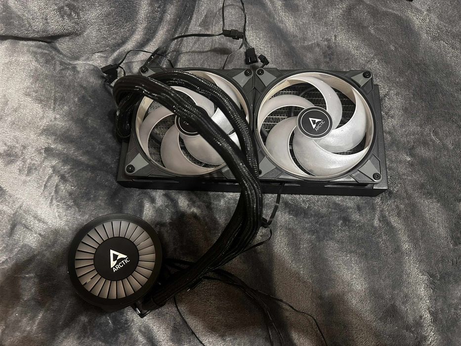 Arctic Liquid Freezer III RGB