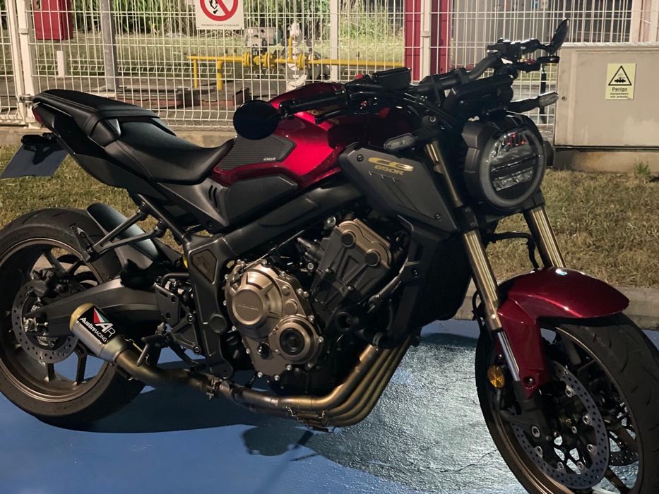 Mota Honda CB 650 R muito estimada!!
