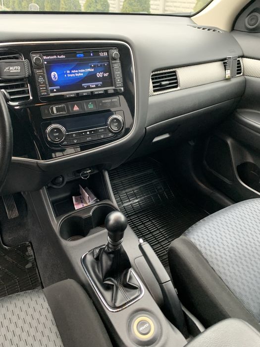 Продам Mitsubishi Outlander XL