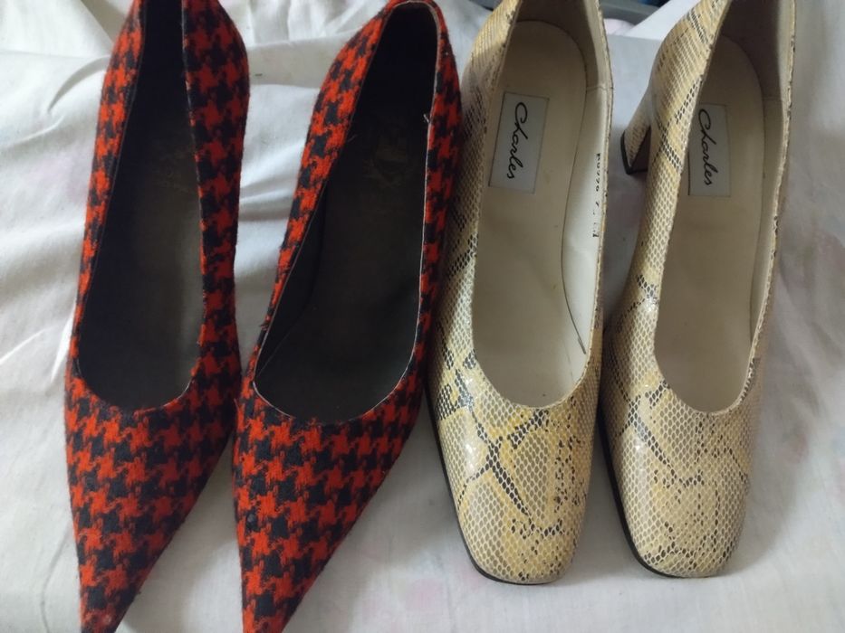 Sapatos novos vintage n.38 ( os bege já foram vendidos )