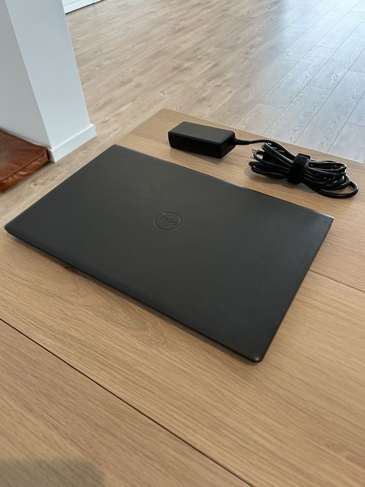 Portátil Dell Inspiron 3515