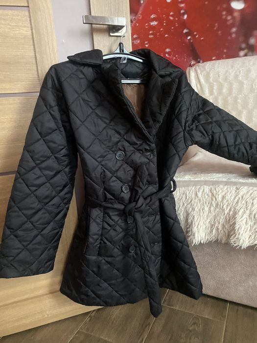 Осіння жіноча куртка