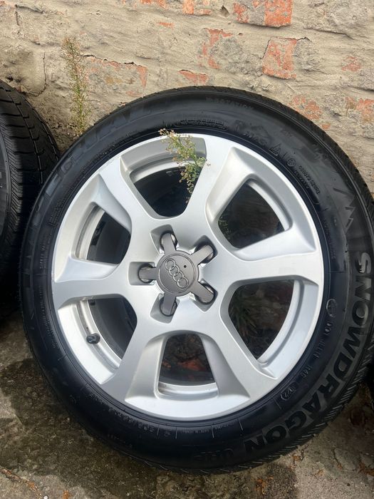 Титанові диски на Ауді   5*112 R16  зимовою резиною 205, 55