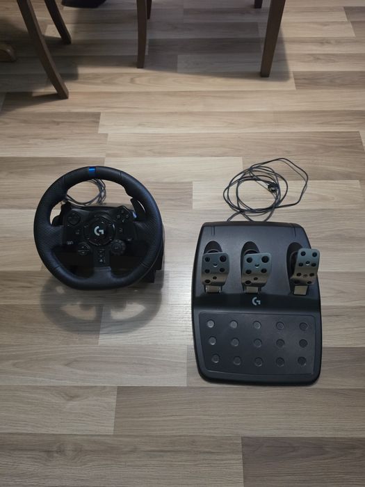 Kierownica Logitech G923