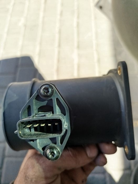 Датчик расхода воздуха (ДМРВ) Nissan Primera P11/P12 2.0 (Bremi 30158)