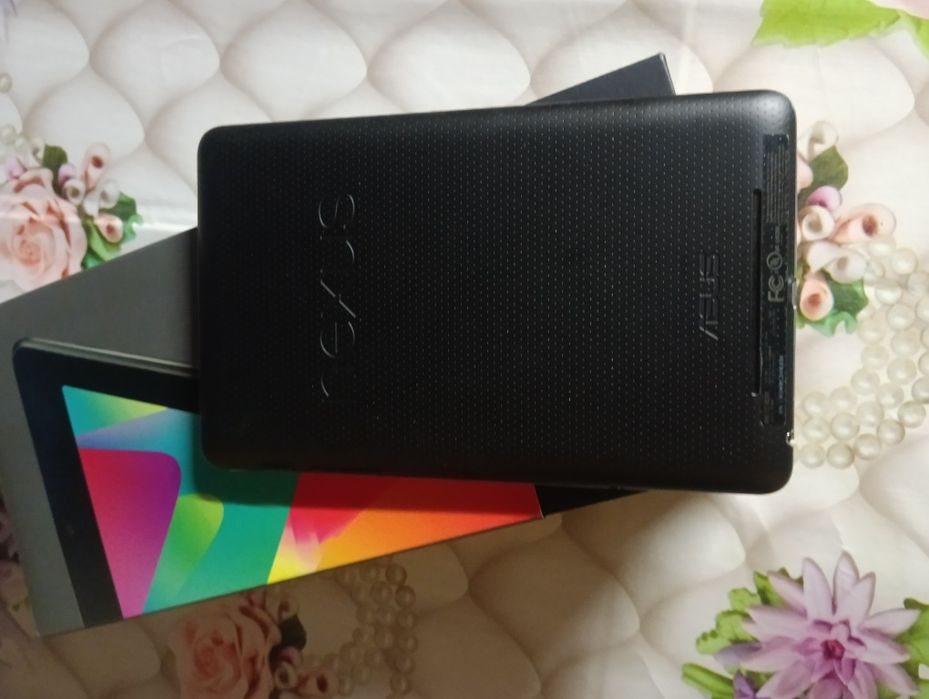 Asus nexus 7 (на запчасти)
