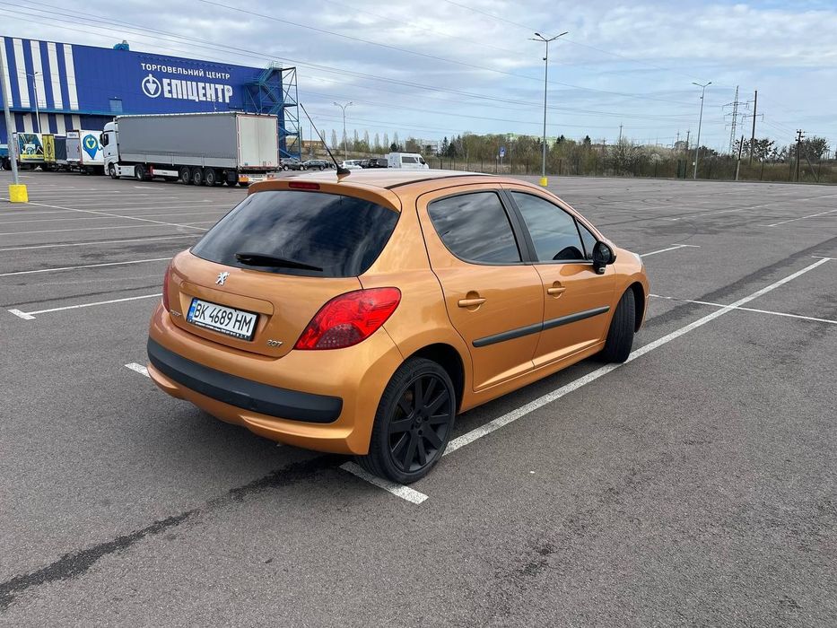 Продам  Peugeot  207