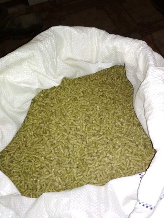 Гранулы,гранулированый комбикорм для кролей