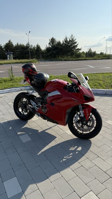 Ducati panigale v4 2018 рік 2000пробіг