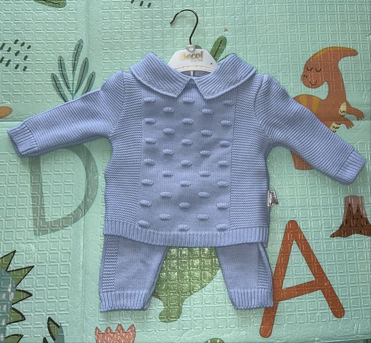Новий костюм ніжно-блакитного кольору для хлопчика 6-9міс -74см