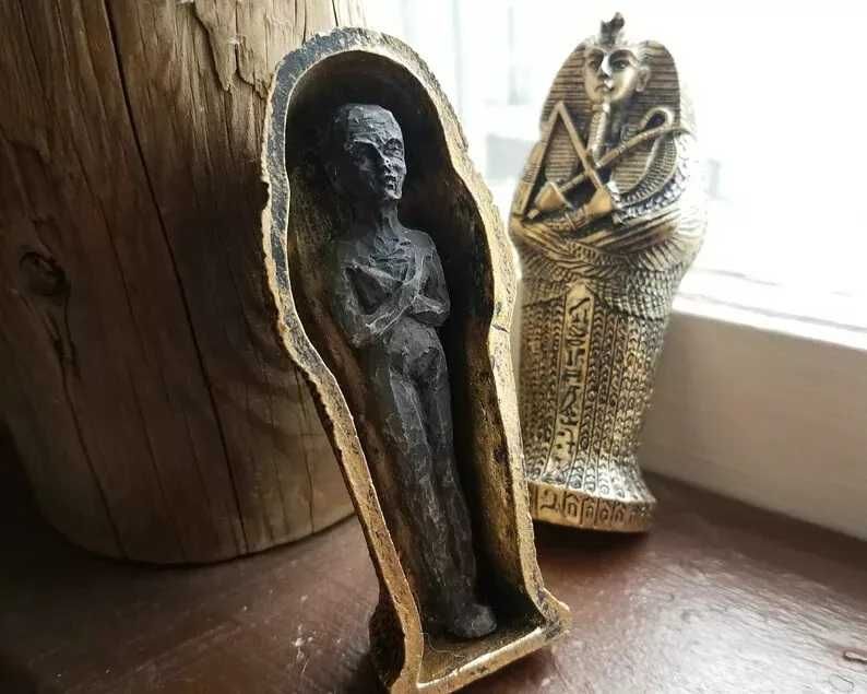 Caixa 12cm Estatueta Rei Egipto decorativa Sarcófago Múmia coleção