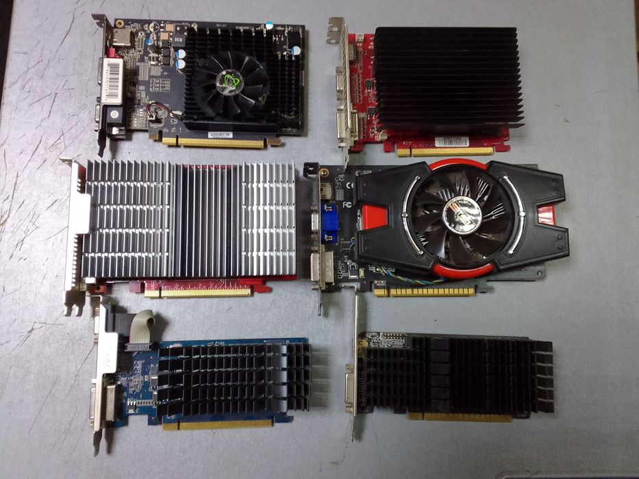 Відеокарти PCI-E на 1 ГБ пам'яті