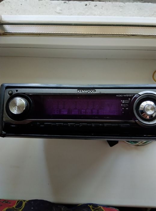Автомагнитола KENWOOD.