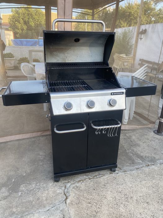 Barbecue a gás Naterial