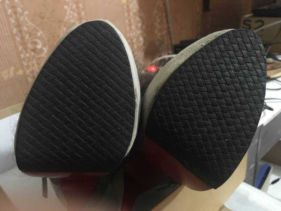 Замшеві на шпильці Ботильйони Christian Louboutin 14 (4) р. 36 23-23,5