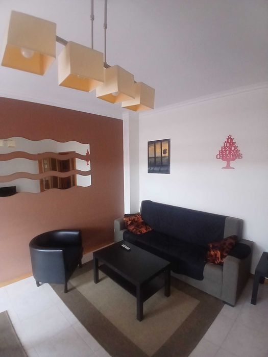 Quarto em apartamento t2 Vila do Conde