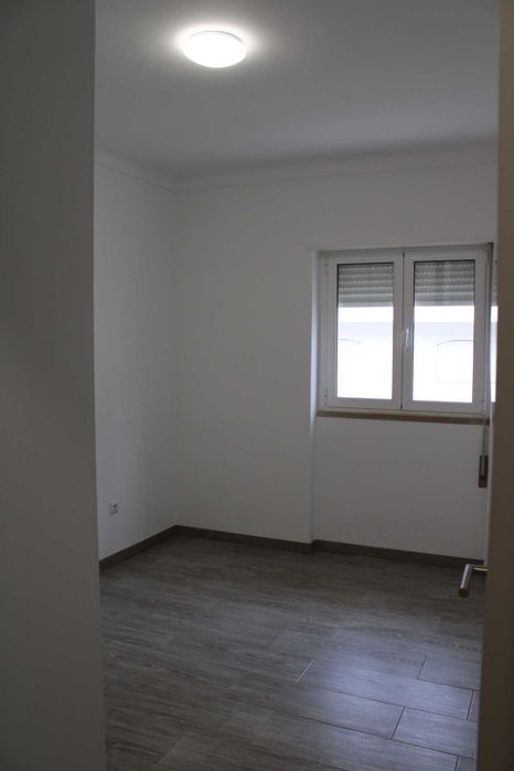 Arrenda-se Apartamento T2, Alcobaça