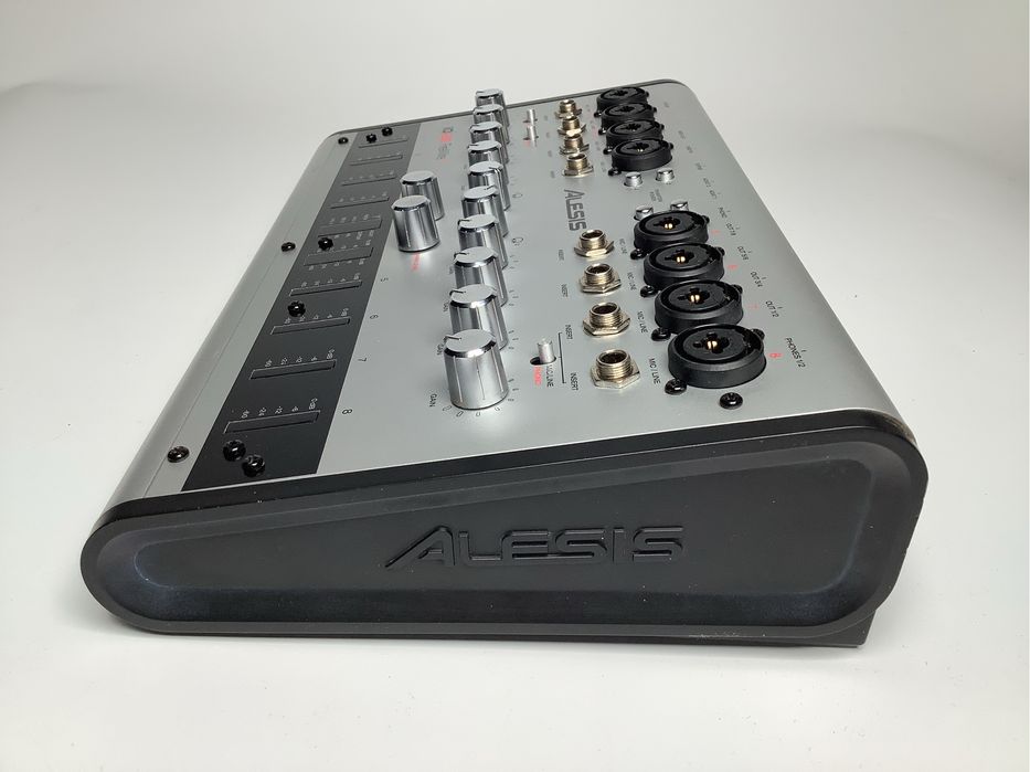 Alesis IO 26 / RME Multiface аудіо інтерфейс мультітрек