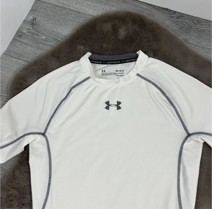 Компрессионная , термо  футболка Under Armour