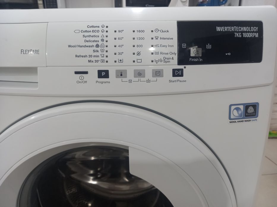 НАЙНИЖЧІ ЦІНИ. ВЕЛИКИЙ ВИБІР. Пральна машина Electrolux 7 kg. DlRQ