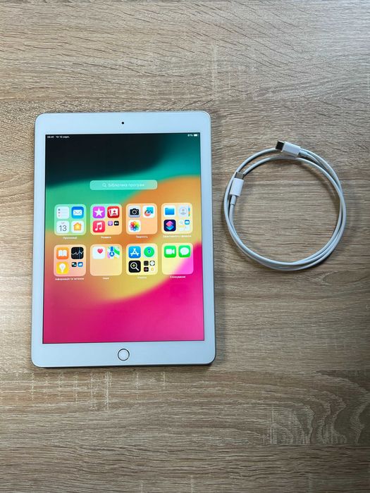 Планшет Apple Ipad 6 White