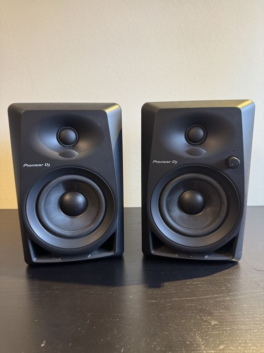 Colunas Pioneer DJ  DM-40