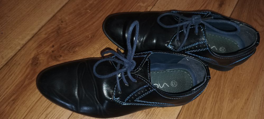 Buty eleganckie/komunijne 33