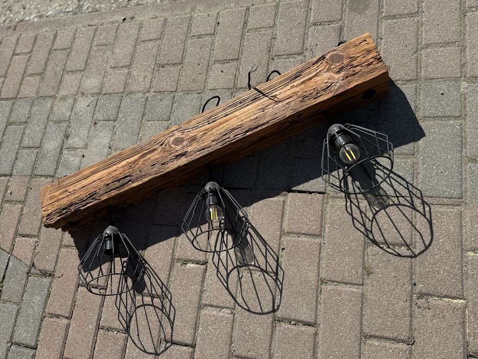 Lampa drewniana wiszaca