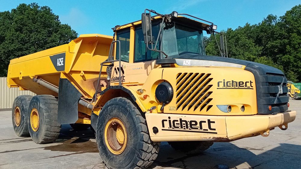 Wozidło przegubowe VOLVO A25E - 6 x 6