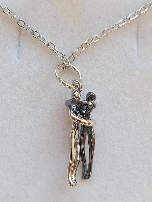 Naszyjnik,,Para w objęciach,,