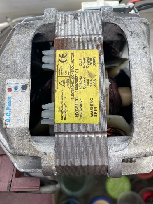Двигатель на стиральную машинку