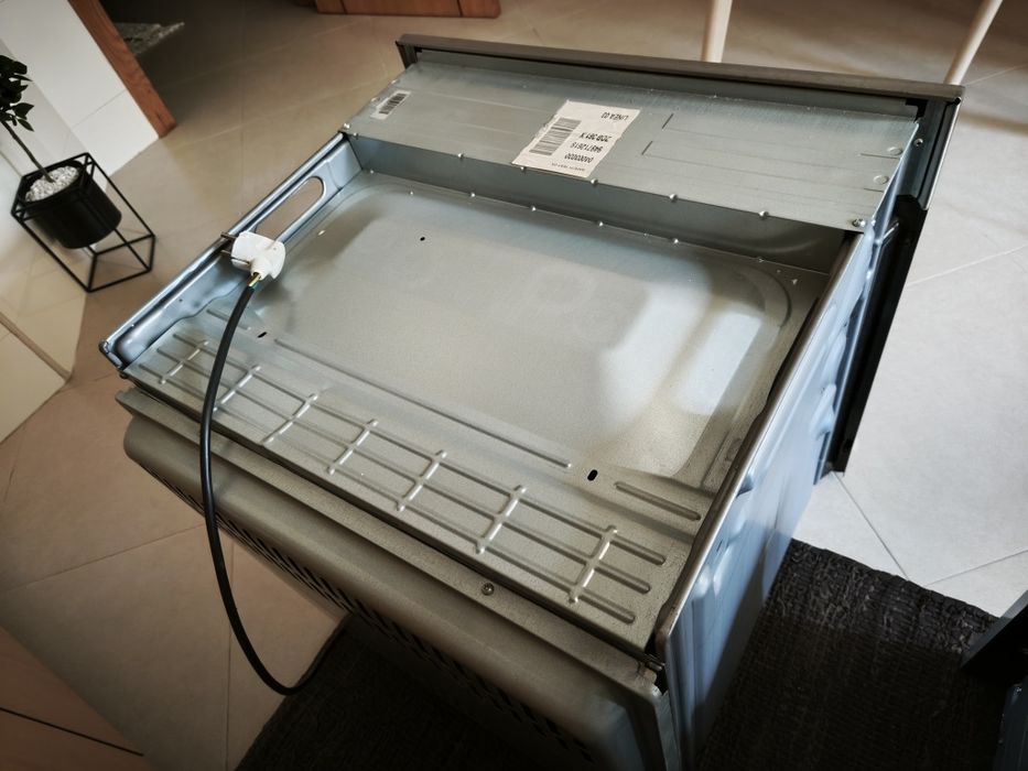 Forno e microondas de encastrar !!! Também vendo em separado