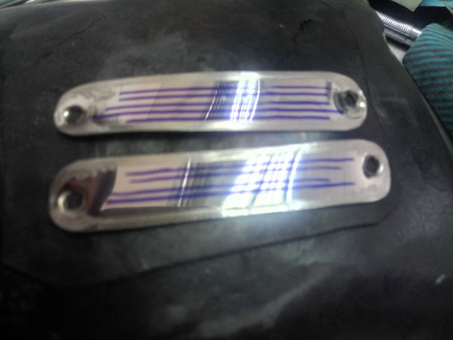 жетон с нержавейки ;глубокая граверовка, есть с прорезью