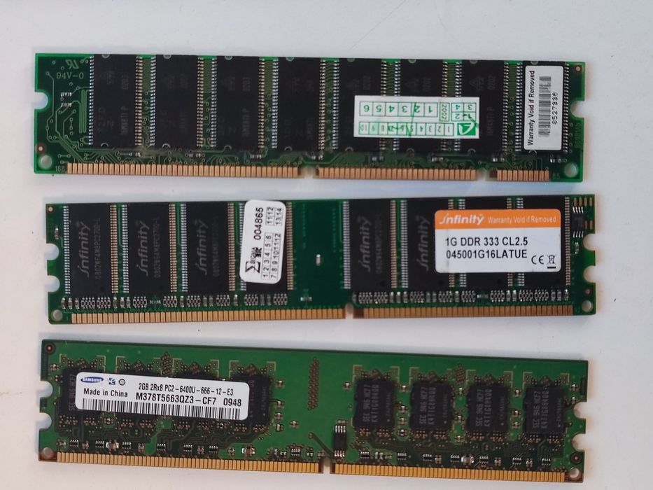 Zestaw 11x pamięć RAM DDR / DDR2 / SDRAM – Samsung, GoodRAM, Hynix