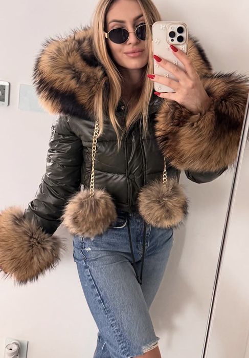 Kurtka futerko mankiety pompony