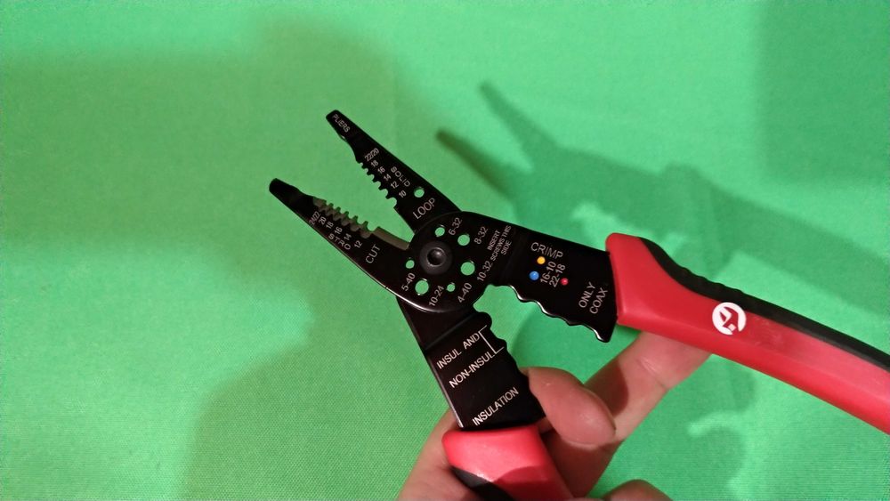 Съемник изоляции с обжимкой клемм: 158 грн. - Ручний інструмент Харків ...