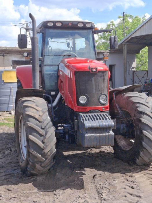 Sprzedam  MASSEY FERGUSON 6490
