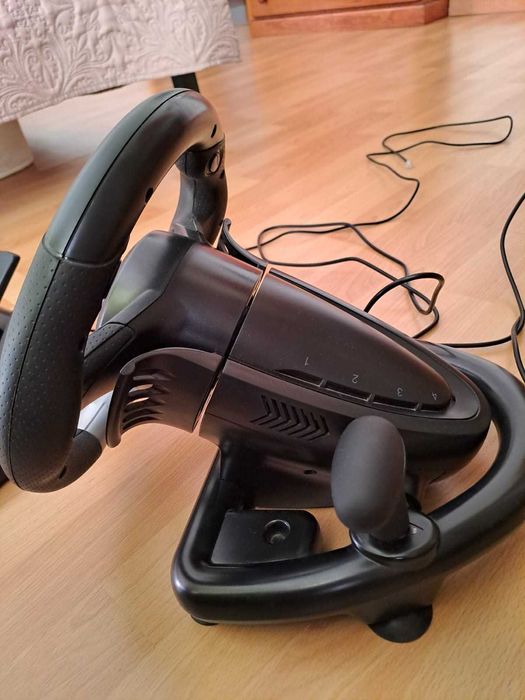 KROM K-Wheel Steering Wheel + Pedals64751091523969124