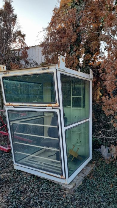 Продам кабину башенного крана Италия