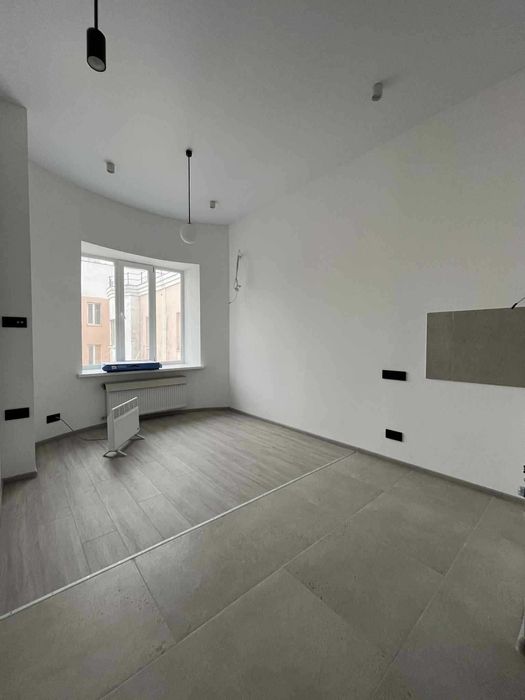 квартира-студія з ремонтом біля моря