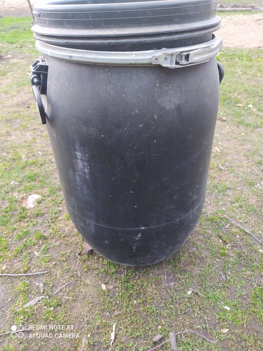 Бочки не харчові бу в них зберігалось зерно 60 літрів