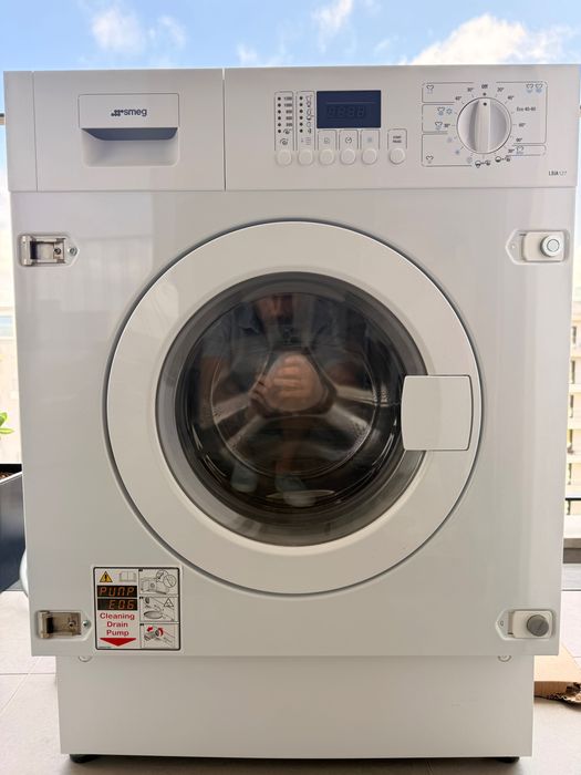 Máquina de lavar e secar roupa Smeg - encastre