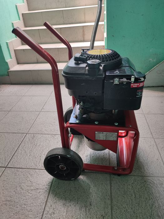 Продам гениратор  Endress 1,4 kv