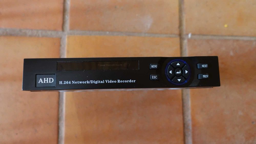 Gravador de câmara de vigilância e 3 câmaras