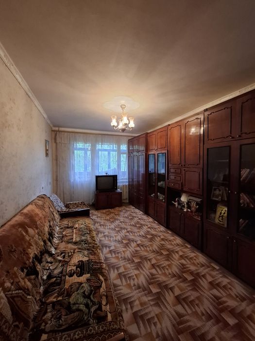 Продам, або обміняю 3х кімнатну на Чарівній,  2/9